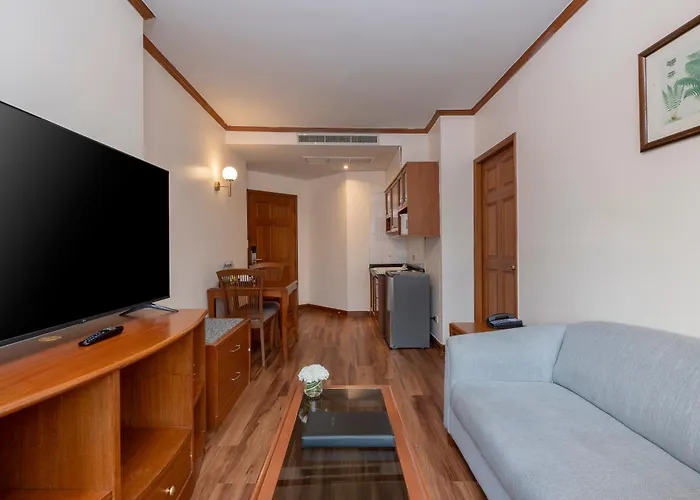 Grand Diamond Hotel